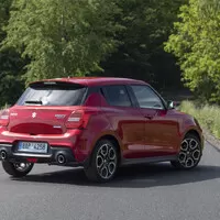 Suzuki Swift Sport Hybrid: Těší mě, pane Kompromisní