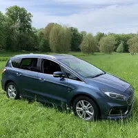 Ford S-MAX 2.0 EcoBlue Titanium: Rodinný klenot