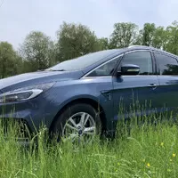 Ford S-MAX 2.0 EcoBlue Titanium: Rodinný klenot