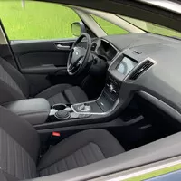 Ford S-MAX 2.0 EcoBlue Titanium: Rodinný klenot