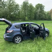 Ford S-MAX 2.0 EcoBlue Titanium: Rodinný klenot