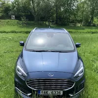 Ford S-MAX 2.0 EcoBlue Titanium: Rodinný klenot