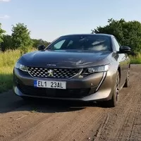 Peugeot 508 GT hybrid: Podruhé v šedivé
