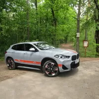 BMW X2 xDrive20i Edition M Mesh: Chycen v síti