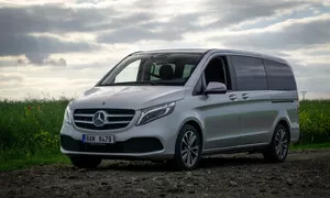 Dodávkář, Recenze & testy: Mercedes - Benz V 250D: Tohle je můj autobus, nelezte mi sem!