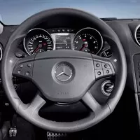 https://www.netcarshow.com/mercedes-benz/2006-ml_63_amg/
