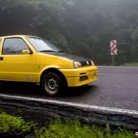 Žlutá raketa dojela svůj první závod, úspěšně
