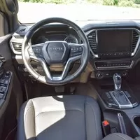 Isuzu D-max V-Cross: Náklaďák v rouše beránčím