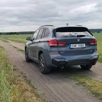 BMW X1 25i: Stačí k zábavě silný motor?