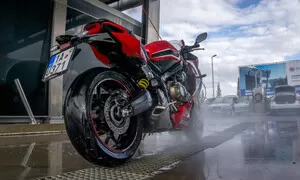 Recenze & testy: Honda CBR650R: Chladnokrevně efektivní