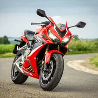 Honda CBR650R: Chladnokrevně efektivní