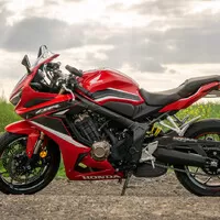Honda CBR650R: Chladnokrevně efektivní