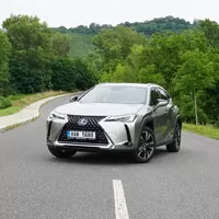 Lexus UX 250h Limited Edition: Hodně muziky za méně peněz