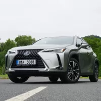 Lexus UX 250h Limited Edition: Hodně muziky za méně peněz