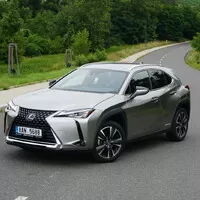 Lexus UX 250h Limited Edition: Hodně muziky za méně peněz