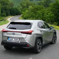 Lexus UX 250h Limited Edition: Hodně muziky za méně peněz