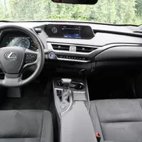 Lexus UX 250h Limited Edition: Hodně muziky za méně peněz