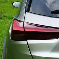 Lexus UX 250h Limited Edition: Hodně muziky za méně peněz
