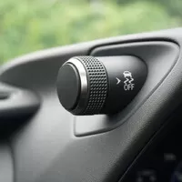 Lexus UX 250h Limited Edition: Hodně muziky za méně peněz
