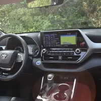 Toyota Highlander 2.5 Hybrid: Chlapec z Vysočiny