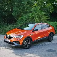 Renault Arkana R.S. Line TCe 140: V hlavní roli styl