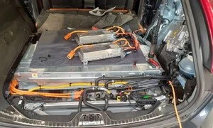 Volvo V60 D6 PHEV – Nejdřív radosti, ale pak i starosti (a to velký)