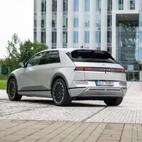 Představujeme: Hyundai Ioniq 5 a nový Lexus NX