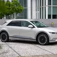 Představujeme: Hyundai Ioniq 5 a nový Lexus NX