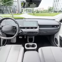 Představujeme: Hyundai Ioniq 5 a nový Lexus NX