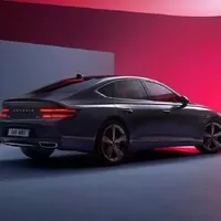 Autíčkářův týden: Tři novinky se spalovacími motory a jedno znovuzrození legendy