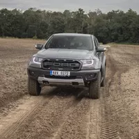 Proč je Ford Ranger Raptor petrolheadův sen...