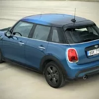 Mini Cooper 5door 1.5: Mini pana účetního