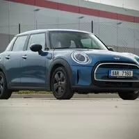 Mini Cooper 5door 1.5: Mini pana účetního