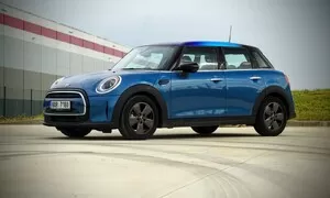 Recenze & testy: Mini Cooper 5door 1.5: Mini pana účetního