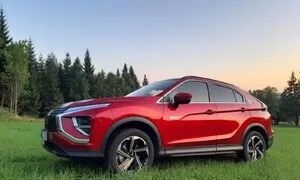 Mitsubishi Eclipse Cross PHEV: Hybrid pro umírněné preppery