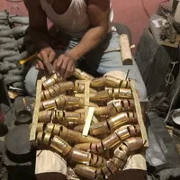 V12 Laraki