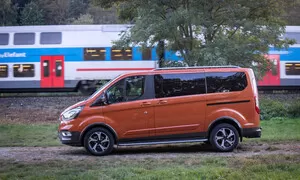 Dodávkář, Recenze & testy: Ford Tourneo Custom Active: Zvláštní mix