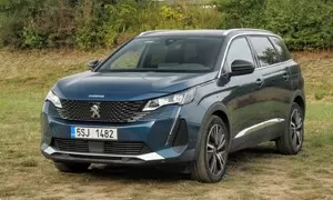 Recenze & testy: Peugeot 5008: Rodinný ideál ze staré školy