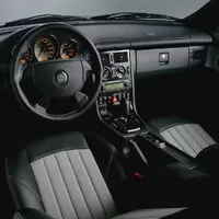 Mercedes-Benz SLK: První svého druhu