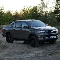Toyota Hilux 2,8 D4-D: Omlazená legenda