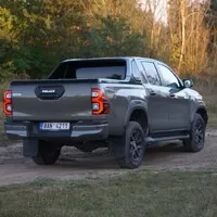 Toyota Hilux 2,8 D4-D: Omlazená legenda