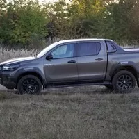Toyota Hilux 2,8 D4-D: Omlazená legenda