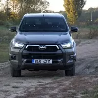 Toyota Hilux 2,8 D4-D: Omlazená legenda
