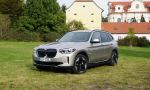 Recenze & testy: BMW iX3: Elektrické SUV v konzervativním kabátu