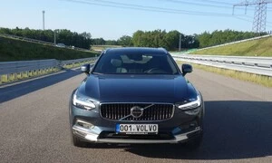 Volvo V90 Cross Country B5: Tohle je ideál
