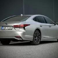Lexus LS500h: Nenápadný klenot