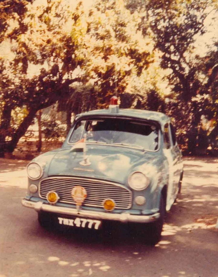 Hindustan Ambassador Mark III, zdroj: wikimedia commons