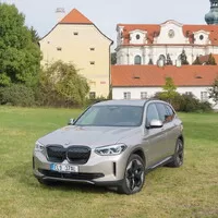 BMW iX3: Elektrické SUV v konzervativním kabátu