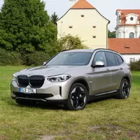BMW iX3: Elektrické SUV v konzervativním kabátu