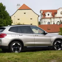 BMW iX3: Elektrické SUV v konzervativním kabátu